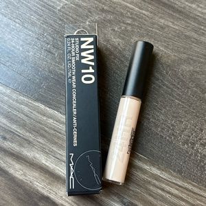 Studio Fix 24-Hour Smooth Wear Concealer-NW10
